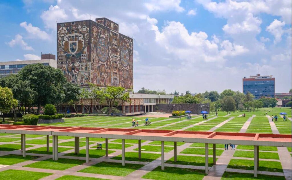 UNAM se paraliza por el Mundial
