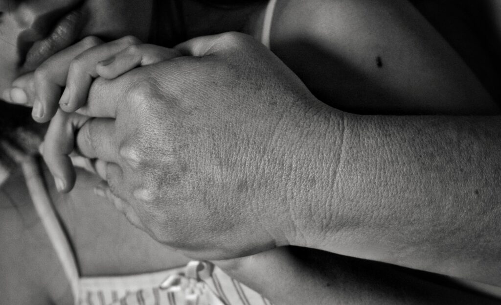 Personas trabajadoras sexuales resisten y protestan antes actos de violencia en hoteles de Tlalpan